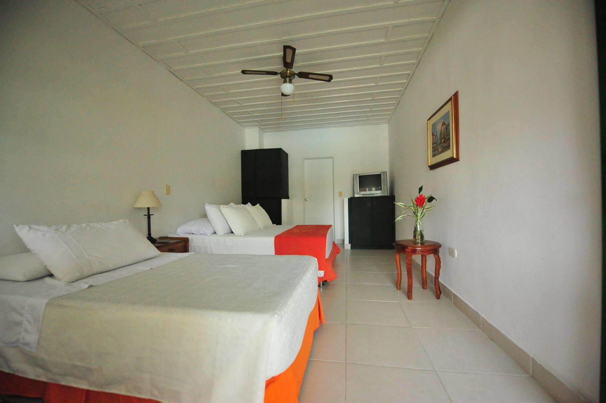 Hotel Campestre La Floresta Armenia  Exterior photo